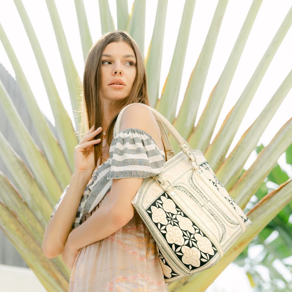 Art made with love by our Sumatran Artisans - Damar Tote Bag